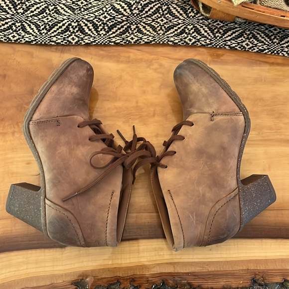 Clarks booties - Picture 6 of 9